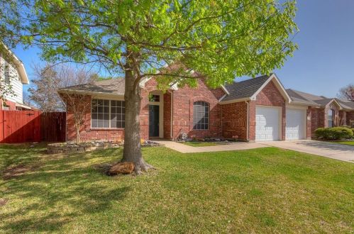 644 Cranbrook Dr, Fort Worth TX  76131-4237 exterior