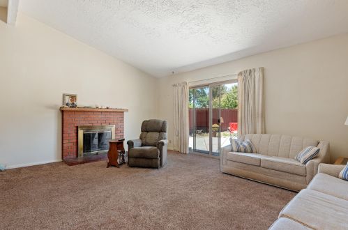 1489 Haida St, Carpinteria, CA 93013-1521