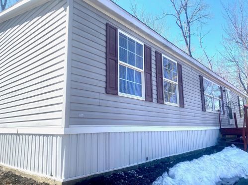 14 Nh Route 4a, Enfield, NH 03748-3003