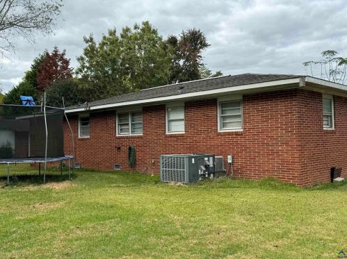 202 Maxwell Dr, Warner Robins, GA 31088-5206