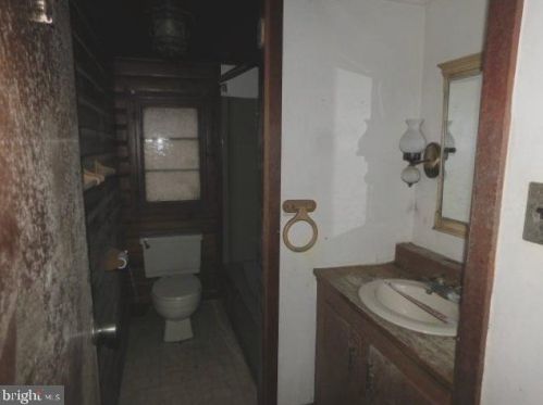 234 Red Bud Loop, Harpers Ferry WV 25425-5922 exterior