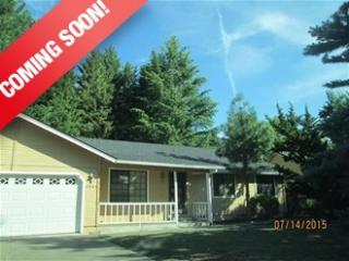 2865 Seckel Ct, Medford OR  97504-8159 exterior