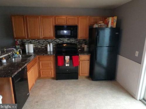 2135 2nd St, Harrisburg, PA 17110-1005