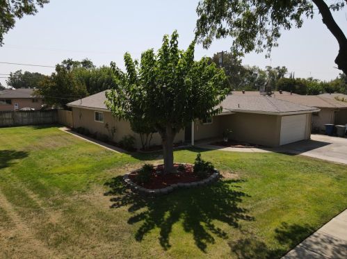2294 Emerson Ave, Merced, CA 95341-5426