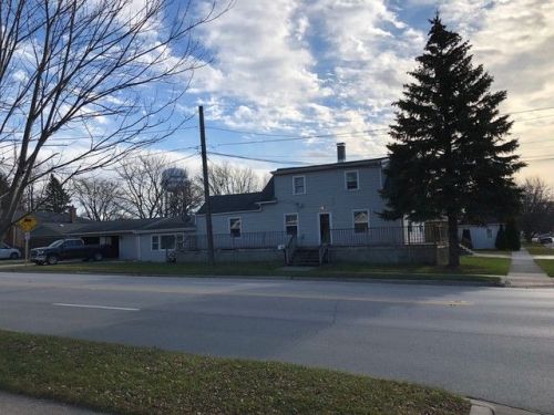 301 Eleanor St, Thornton, IL 60476-1107