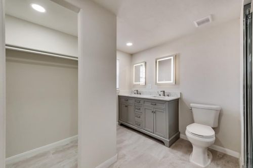 2204 Sharon Dr, Garland TX 75041-1634 exterior