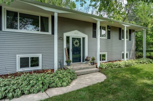 4335 Majesty Ct, Rockford, IL 61109-2507
