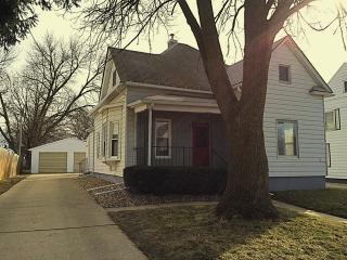 821 Rockwell St, Kewanee, IL 61443-2645