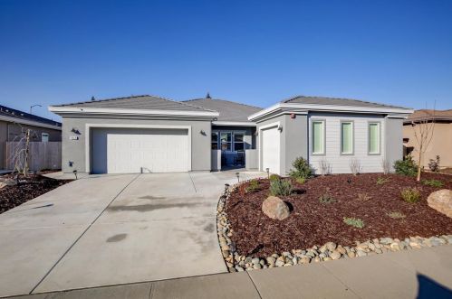 8569 New Mills Ct, Elk Grove, CA 95624-3721