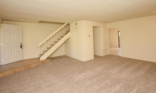 3206 Via Tonala, Carlsbad, CA 92010-1398