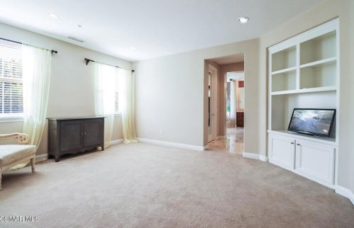 3961 Eagle Flight Dr, Simi Valley CA  93065-0222 exterior