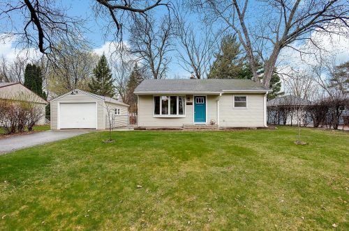 2120 Dorothy Ave, Saint Paul MN  55110-4718 exterior