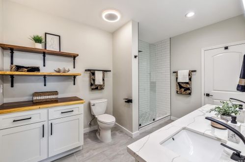 5197 Poola St, Honolulu HI  96821-1534 exterior