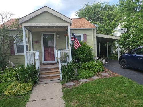 1011 Albert Ave, Sycamore, IL 60178-1605