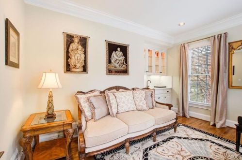 4450 Crestwicke Pointe, Atlanta GA  30319-1081 exterior