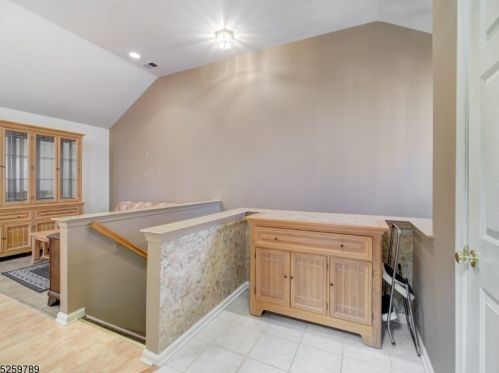 76 Williamson Ct, Bridgewater, NJ 08807-5642