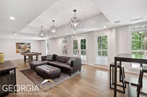 280 Cameron Ridge Dr, Atlanta GA  30328-4709 exterior