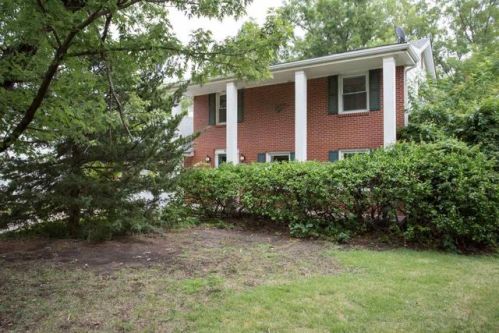 837 Greenway Ct, Derby, KS 67037-2816