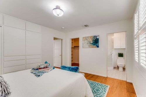 2911 Sycamore Ave, Glendale CA 91201-1154 exterior