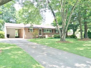 311 Maple St, Eden, NC 27288-5513