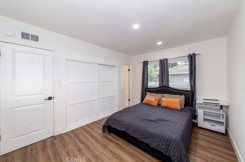 1048 Fairbrook Ln, Santa Ana CA  92706-1106 exterior