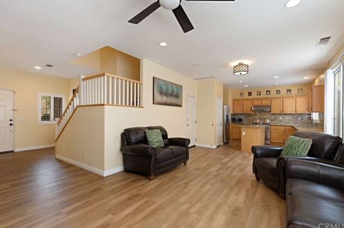 14 Brookhollow, Irvine CA  92602-0788 exterior