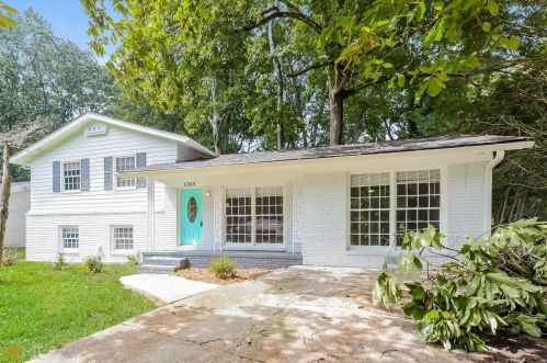 5365 Denny Dr, Atlanta GA  30349-5205 exterior