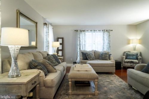 23 Morningstar Ct, Erial, NJ 08081-4926
