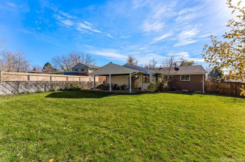 8345 Costilla Pl, Englewood CO 80112-1332 exterior