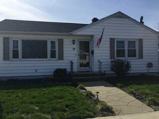 72 Webb St, Providence, RI 02908-3338