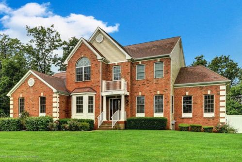 8 Blue Heron Dr, Jackson Twp, NJ 08527-4077