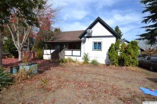 765 Oak St, Lebanon OR  97355-1768 exterior
