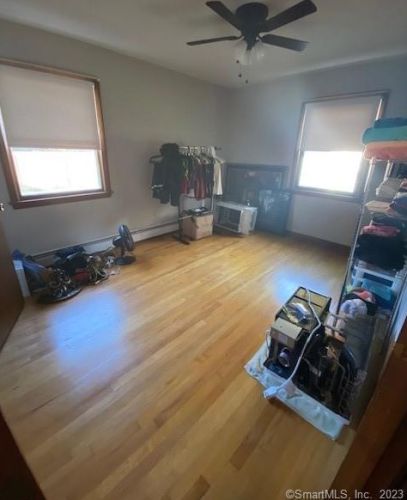1890 Poquonock Ave, Windsor CT  06095-1234 exterior