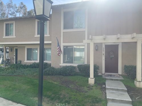 3876 Chelsea Dr, La Verne, CA 91750-2682
