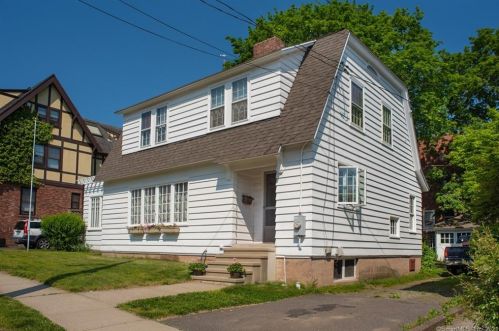 8 Macdonough Pl, Middletown, CT 06457-3603