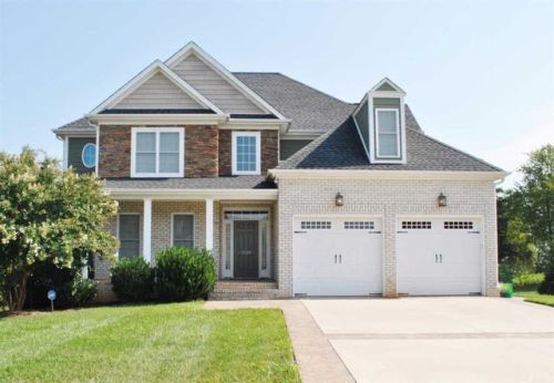1658 Le Jack Cir, Forest, VA 24551-1250