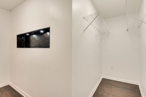 2705 Baker Rdg Dr, Atlanta GA  30318-7258 exterior