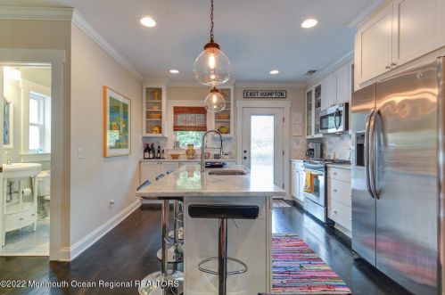 901 Sunset Ave, Tinton Falls NJ 07712-5031 exterior