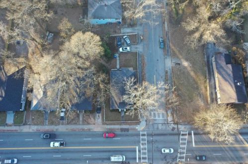 1113 Metropolitan Pkwy, Atlanta GA  30310-3577 exterior