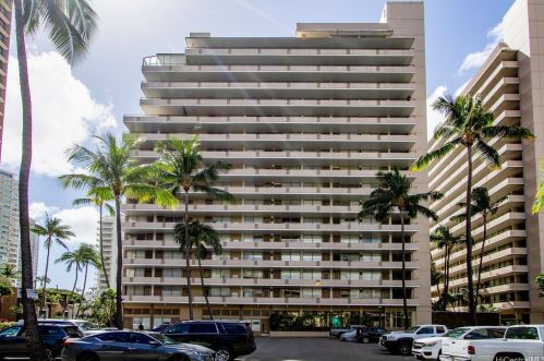 1720 Ala Moana Blvd, Honolulu HI  96815-1302 exterior