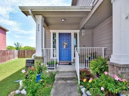 244 Caddis Cv, Uhland TX  78640-8003 exterior