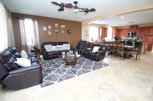 8481 Mainstay Ct, Elk Grove, CA 95624-4505