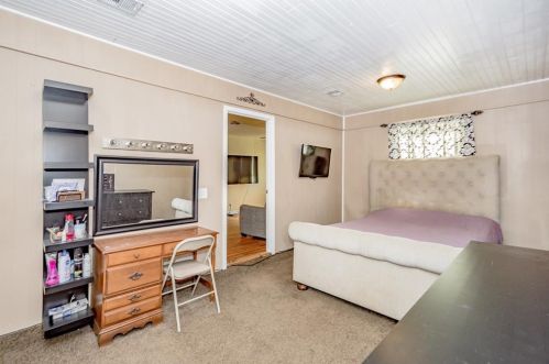 649 Lorrain St, Angleton TX 77515-3409 exterior