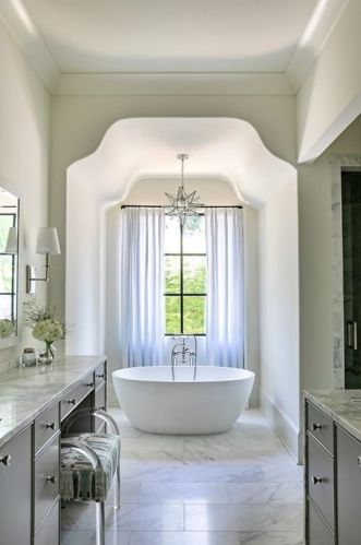 4234 Club Ln, Atlanta GA  30319-1140 exterior
