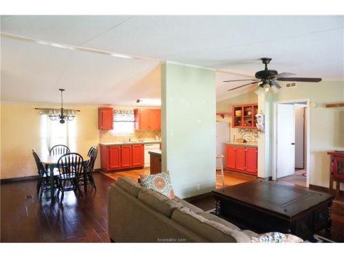 5701 Standing Rock Rd, Bryan, TX 77808-6053