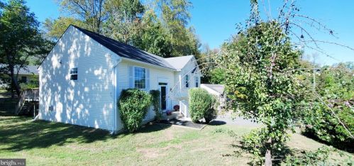 16 Acacia Ct, Fredericksburg, VA 22405-2131
