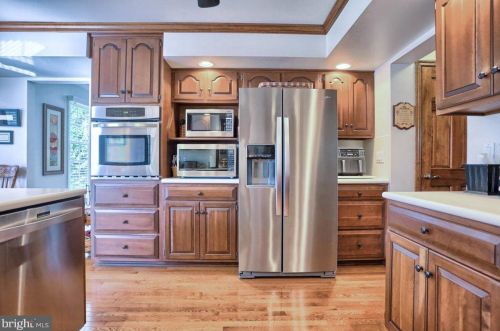 54 Strayer Dr, Carlisle PA 17013-4404 exterior