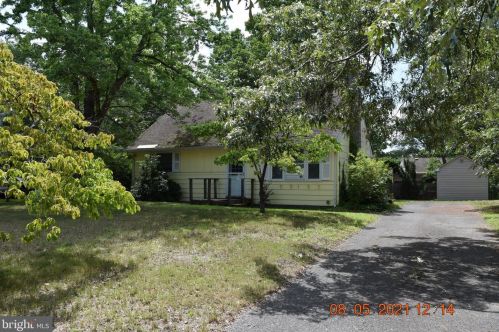 252 Shore Blvd, Berkeley Township, NJ 08721-1047