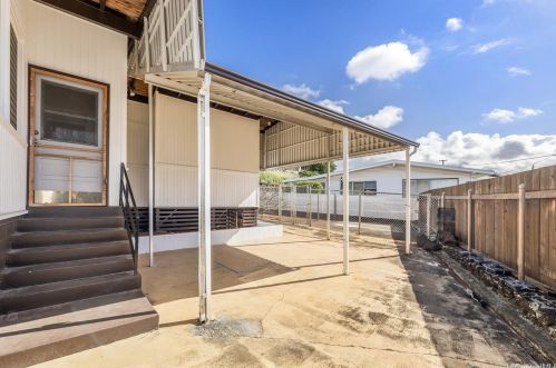 1441 Ainapua St, Honolulu HI  96819-1624 exterior