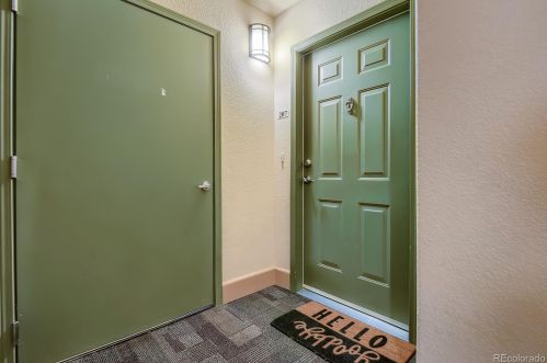 15470 Canyon Rim Dr, Englewood CO  80112-4711 exterior